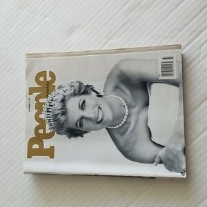 PEOPLE MAGAZINE DIANA DEATH 9/15/87 long article good condition princess